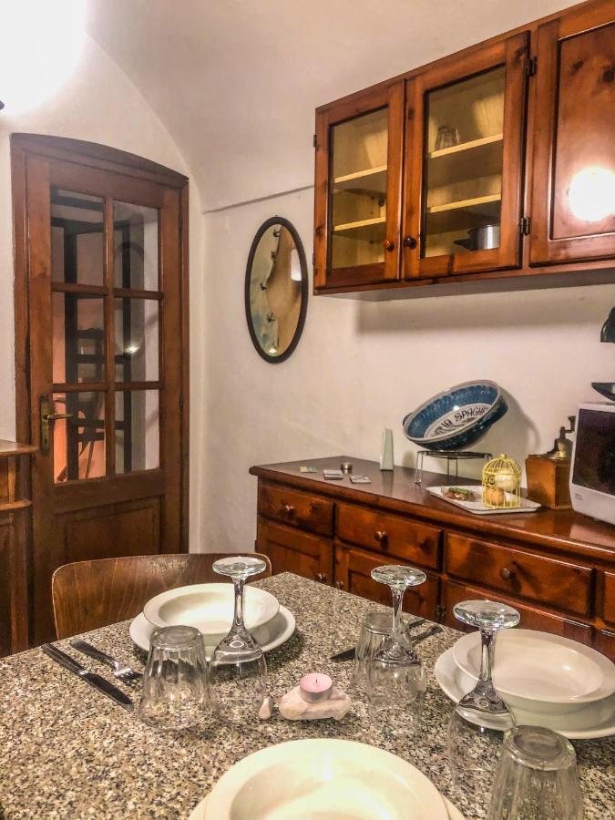 La Casa Di Vasco Bussana Vecchia Apartment Sanremo Bagian luar foto